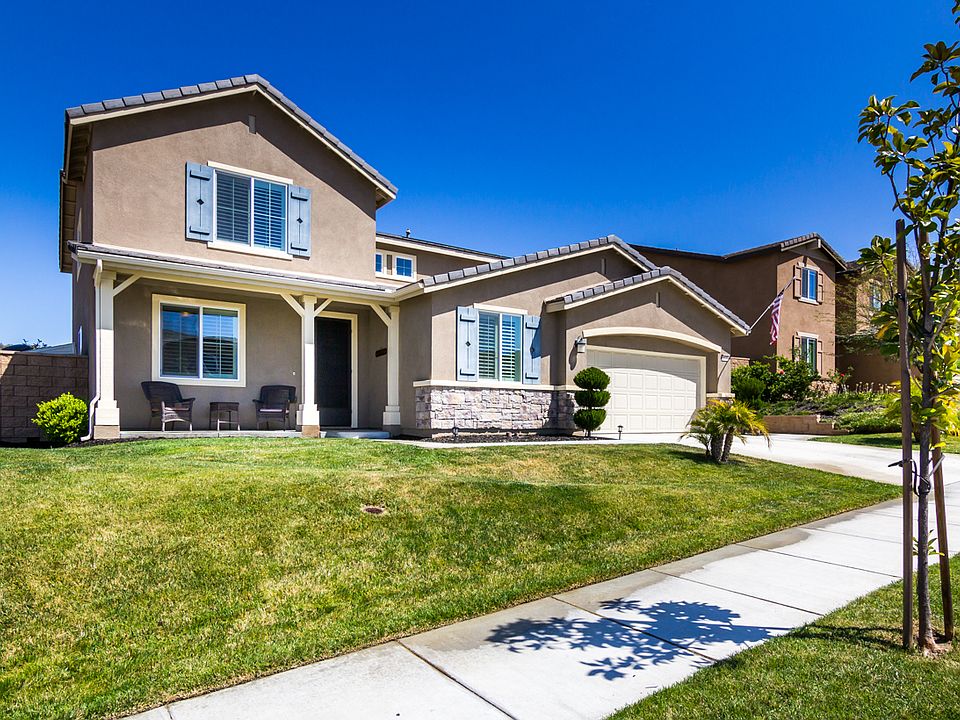 1st image of 38130 Spring Canyon Dr