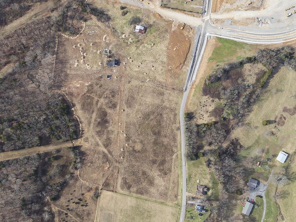 2nd image of 1770 Callis Rd