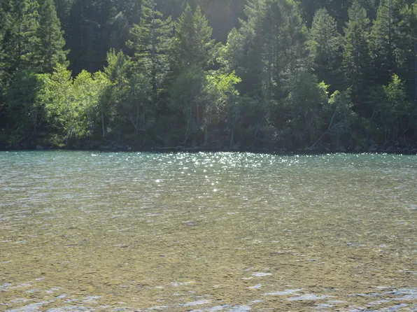 275 Phillipsville Rd, Phillipsville, CA 95559