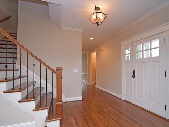 2nd image of 3796 Broadview Dr