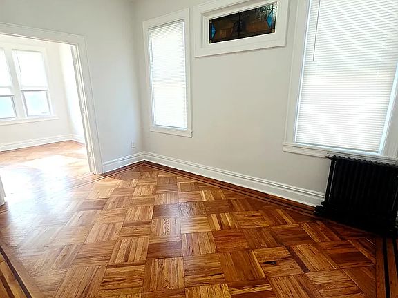 2nd image of 260 Winfield Ave