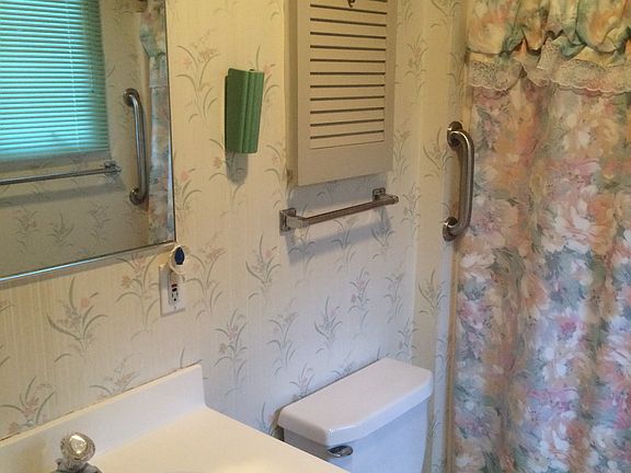 Full bath