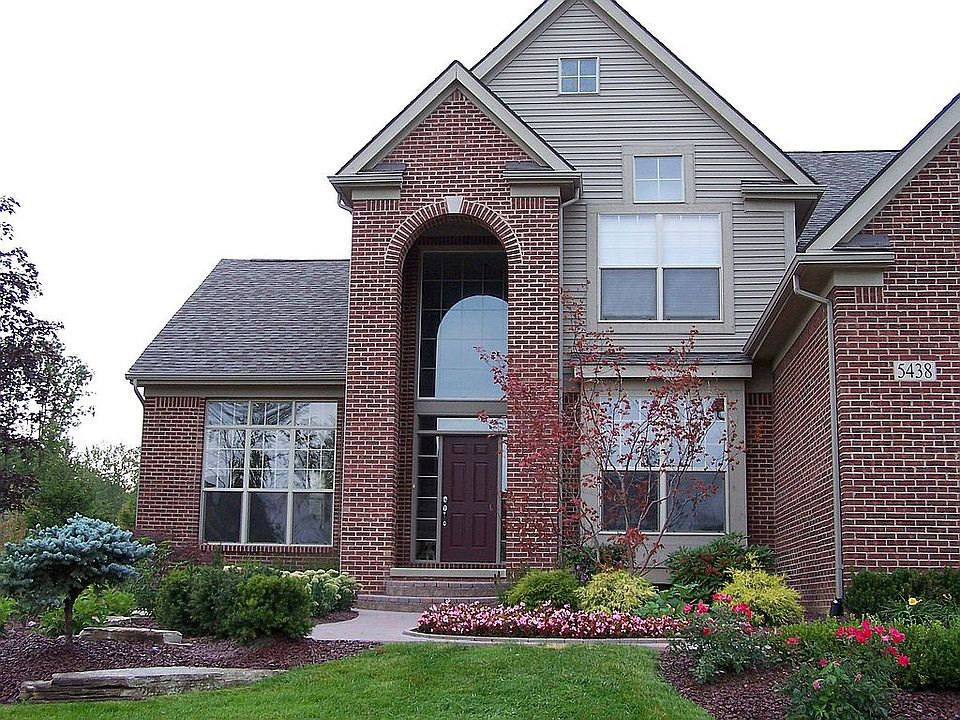 2nd image of 5438 Plantation Dr
