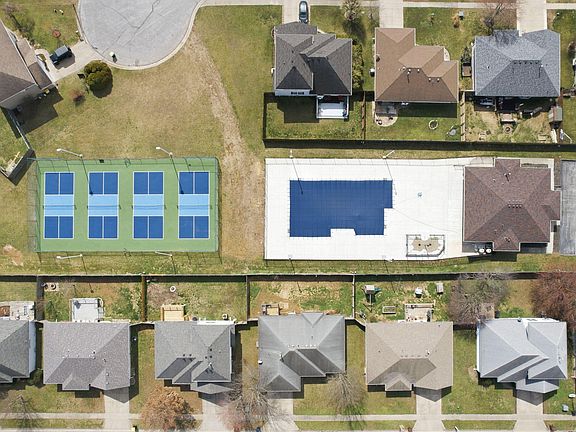 2nd image of 3045 W Darby Street