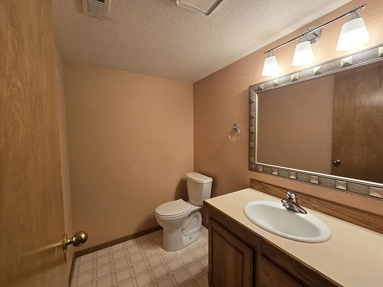 1335 NW Vallejo Dr — Photo 22