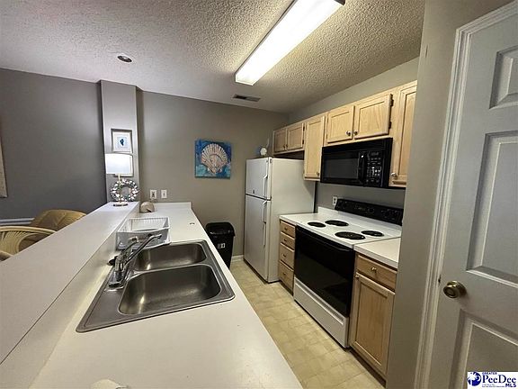 3rd image of 200 Landing Rd #211