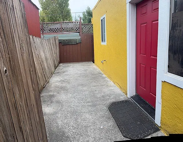 39 W Van Ln #1