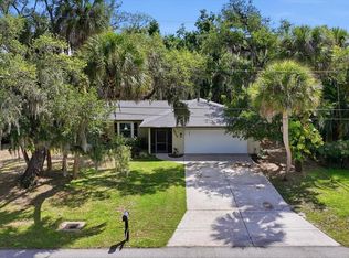 1929 Par Pl, Sarasota, FL 34240