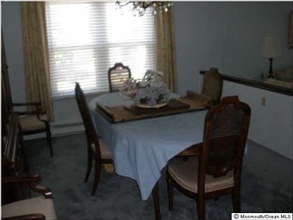 3rd image of 12 Woodstock La