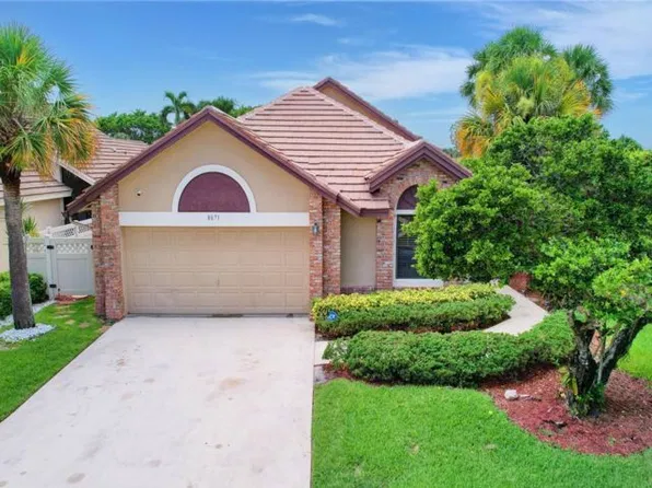 8071 Popash Ct, Boynton Beach, FL 33472