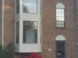 9431 Candleberry Ct, Burke, VA 22015