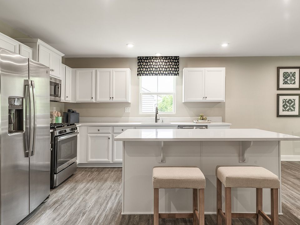 1st image of 549 Carothers Way