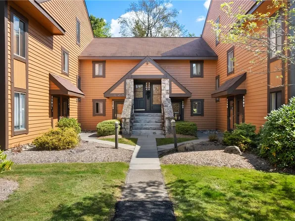 2205 Swiss Mountain Dr, Champion, PA 15622