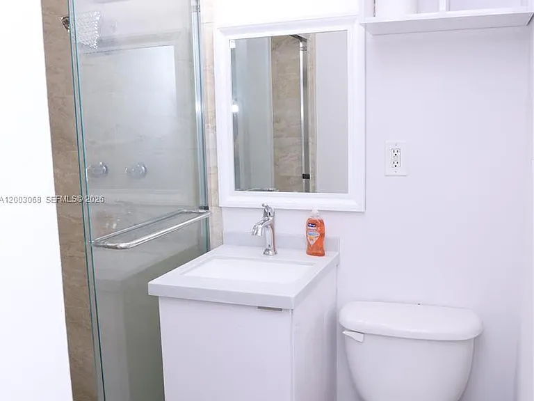 1109 SW 37th Ave #1115 — Photo 9