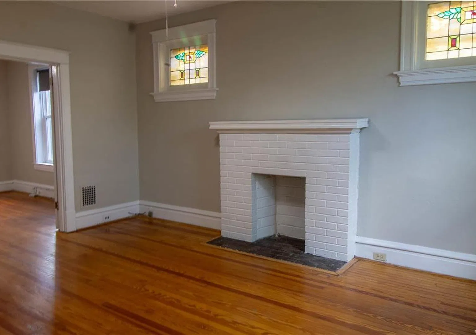 S Kingshighway 5307-5309 — Photo 2