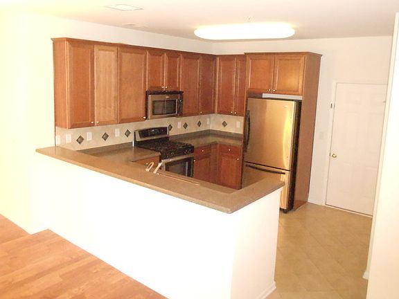 2nd image of 1010 Cunningham Ct