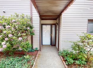 8014 Timberlake Dr, Huntington, WV 25705