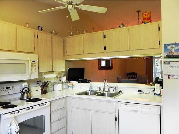 4th image of 3916 Sailmaker Ln #2405