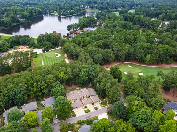 204 Tweed Cir, Cary, NC 27511