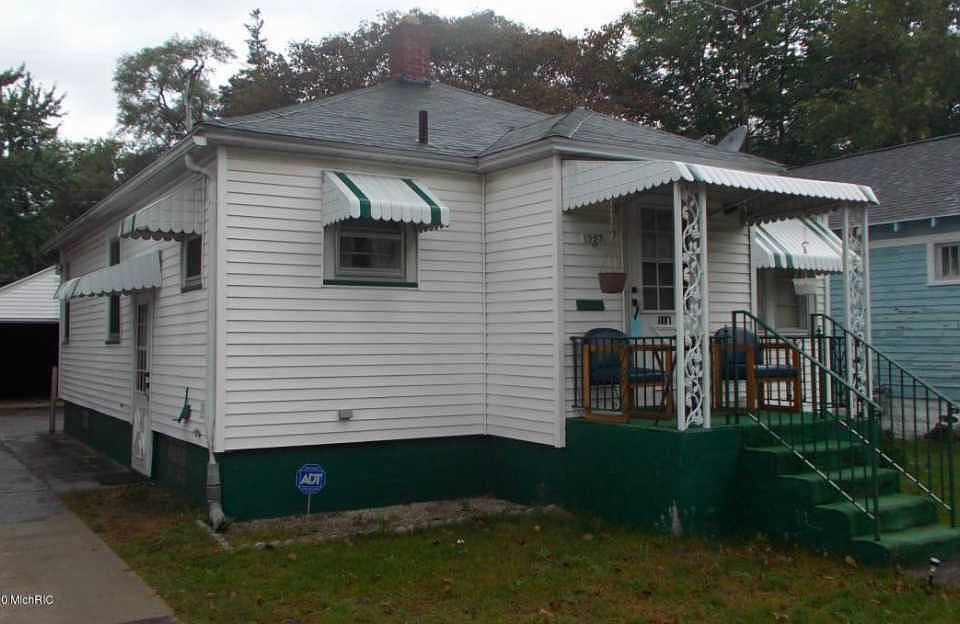 2nd image of 1927 Wood St