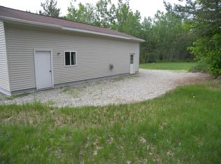 26282 S Prentiss Bay Rd, Goetzville, MI 49736