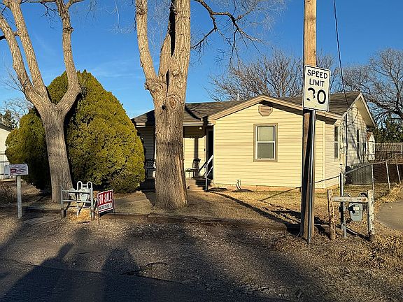 2nd image of 4008 Hilltop Dr