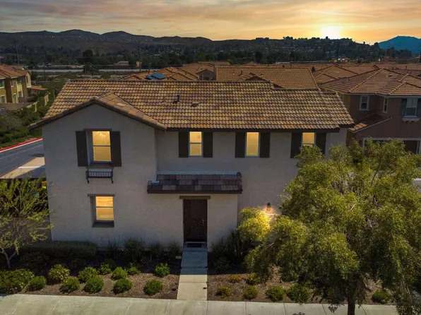 26910 Trestles Dr, Santa Clarita, CA 91351