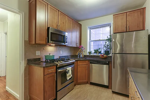 Sold by Corcoran | media 3