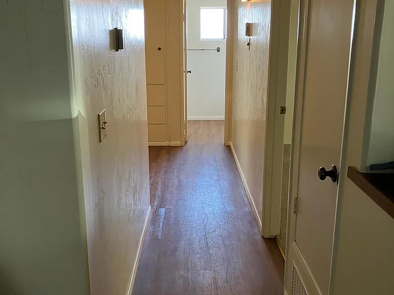 716 W Graaf Ave — Photo 12
