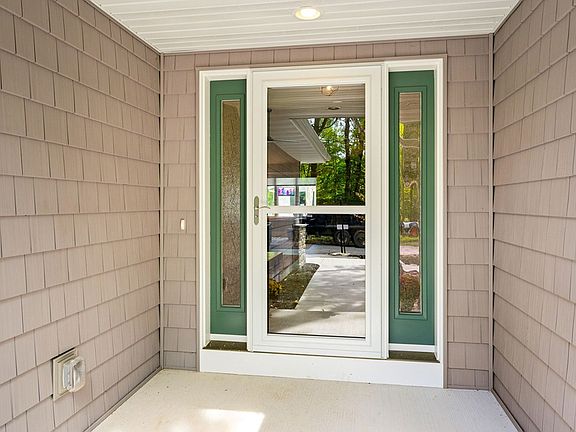 4th image of 2486 S Oaks Cir #33-01