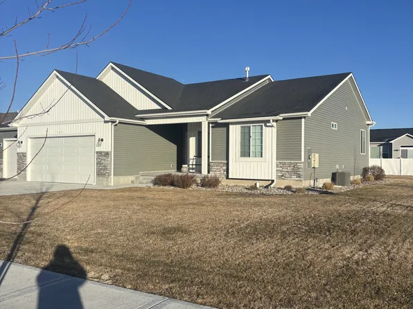 187 Heaton Ln, Idaho Falls, ID 83404