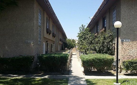 3rd image of 4419 Merced Ave #1/2