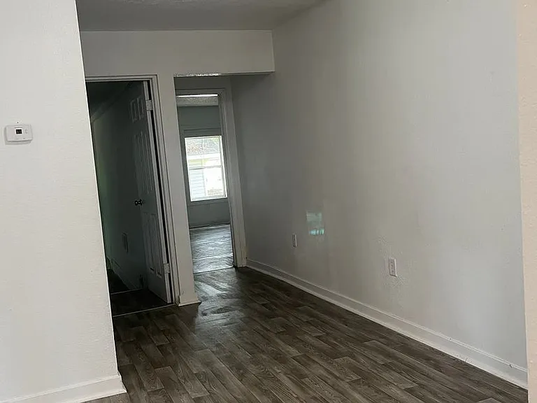 914 W Nichols St — Photo 11