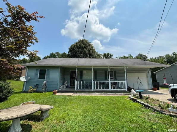68 Adkins St, Metropolis, IL 62960