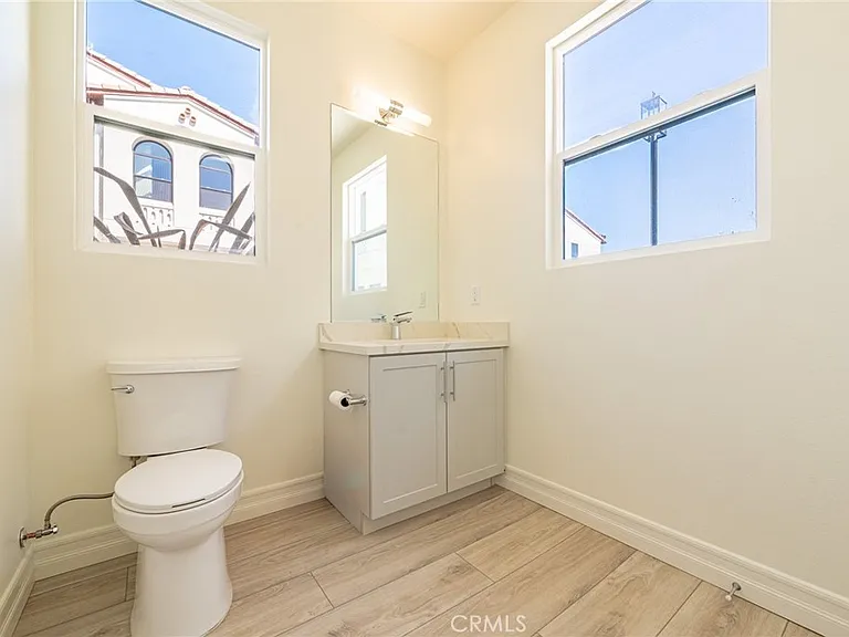 160 N New Ave #8 — Photo 14
