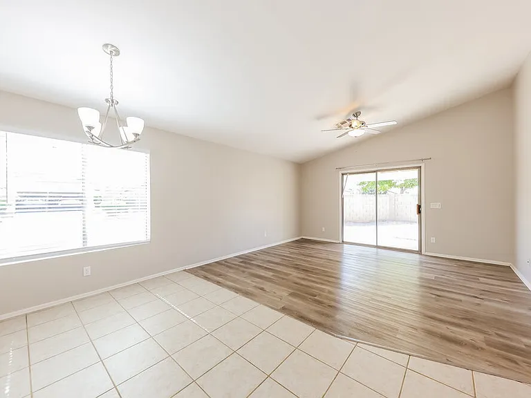 11335 W Crestbrook Dr — Photo 6