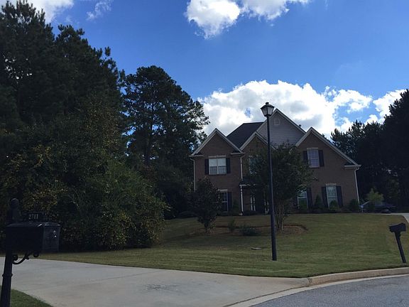 3rd image of 2700 Westport Ln