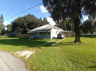 585 Pine St E, Mulberry, FL 33860