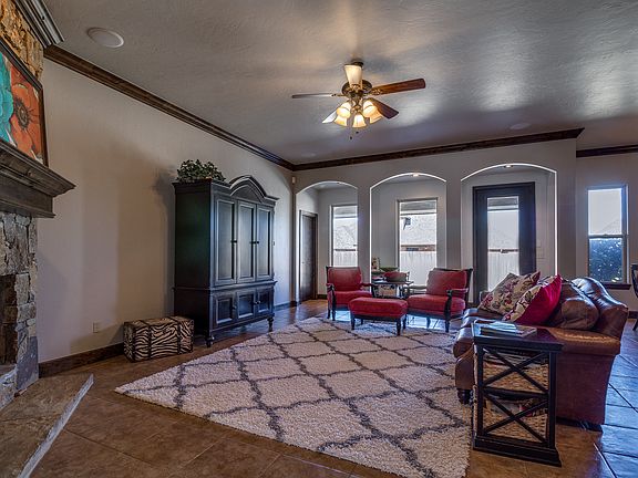 5th image of 16249 Josiah Pl