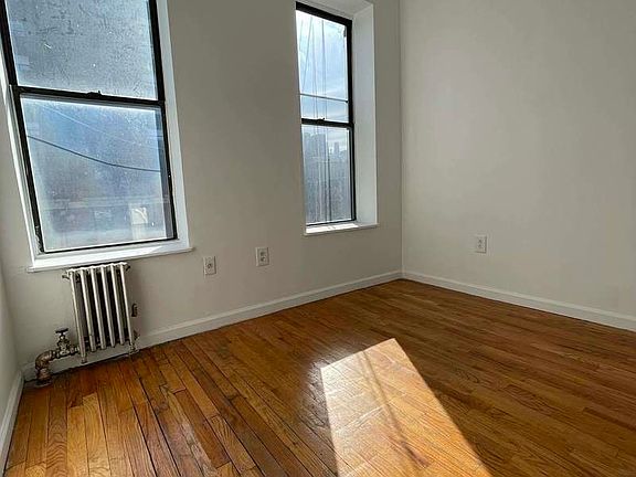 4th image of 86 Stanton St APT 13