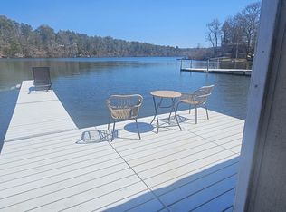 21 Hillside Rd, Plymouth, MA 02360