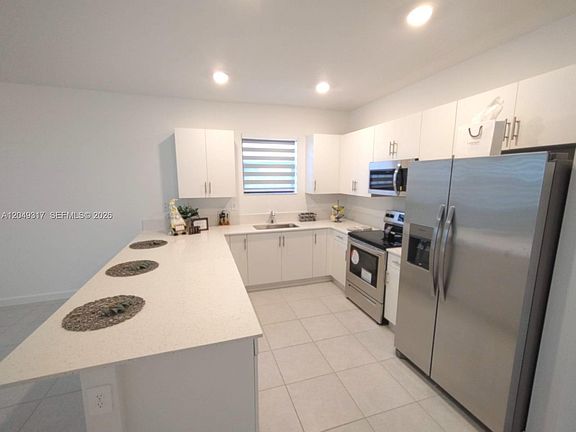 4th image of 11919 SW 241st St