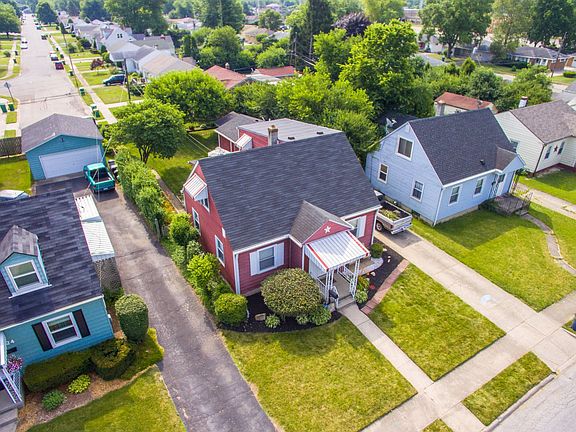 3rd image of 718 Swigart Dr