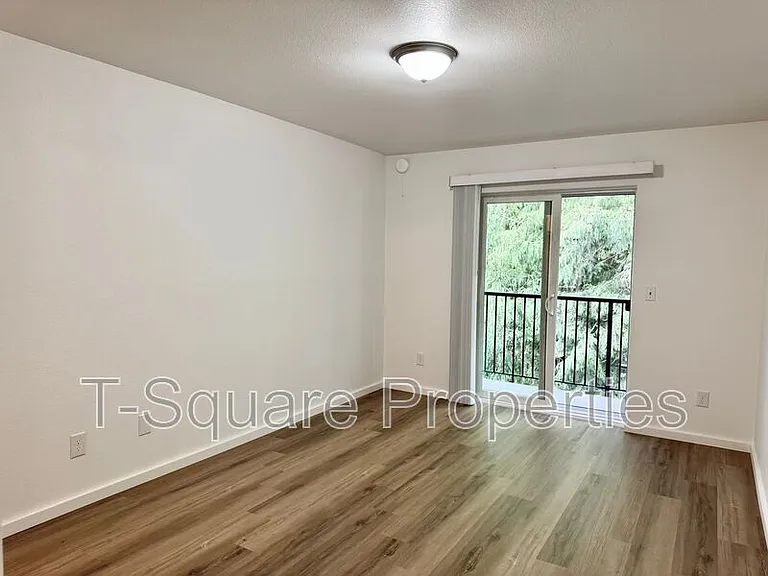 225 164th St SE #203 — Photo 11