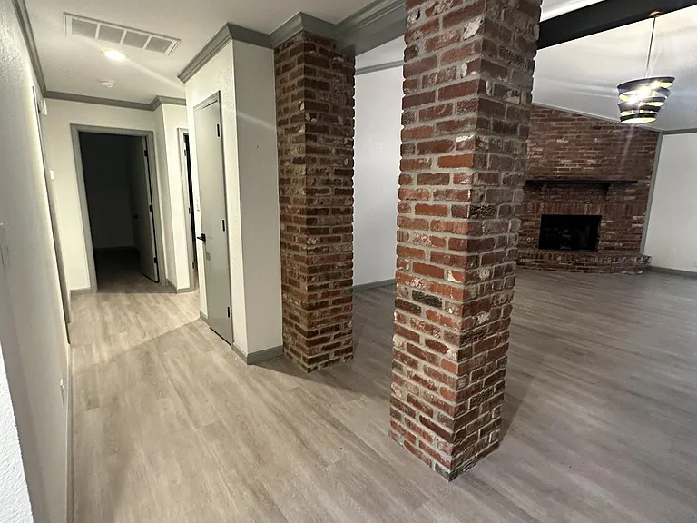7626 S Norwood Ave — Photo 3