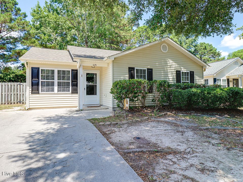 1st image of 635 Lanvale Hills Circle NE