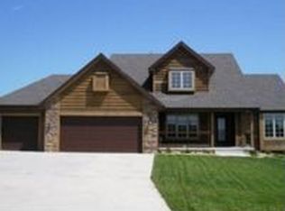 7320 SW Lancelot Ct, Topeka, KS 66610