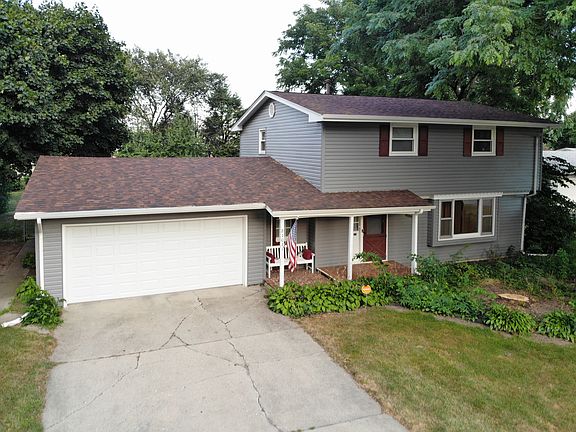 2nd image of 8101 Amber Dr