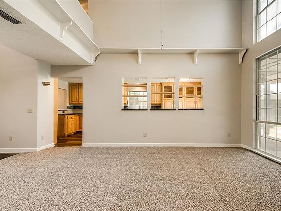 4th image of 7113 Wooddale Dr