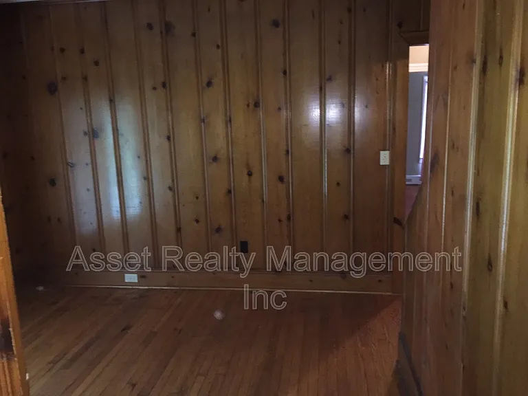 2033 Decatur Hwy — Photo 4